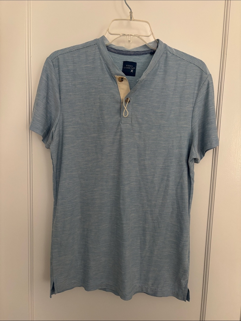 Faded Blue Short-Sleeve Henley Shirt - Casual Men’s Top